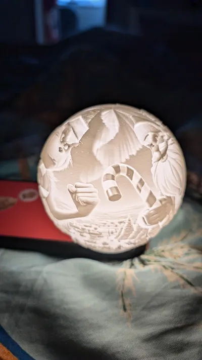 Sphere Santacraft Lithophane Sphere - Grinch vs Santa by rock056 MakerWorld: Download ...