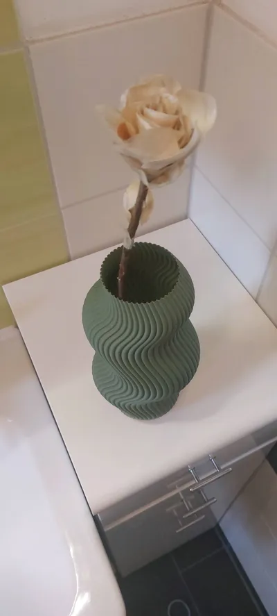 https://makerworld.bblmw.com/makerworld/model/91812/98215/ratings/0c01dc00-272f-11f0-ad2d-f5d617c2c1bd.jpg