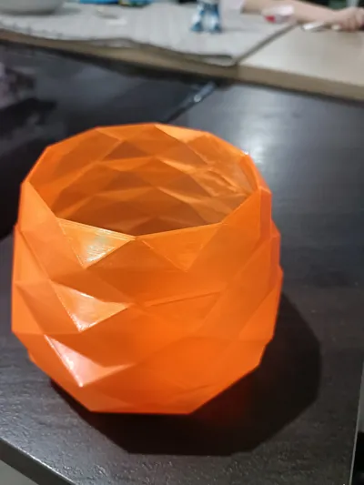 Small low poly pot by Null MakerWorld: Download Free 3D Models