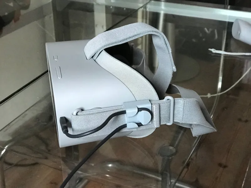 Oculus Go cable strain relief