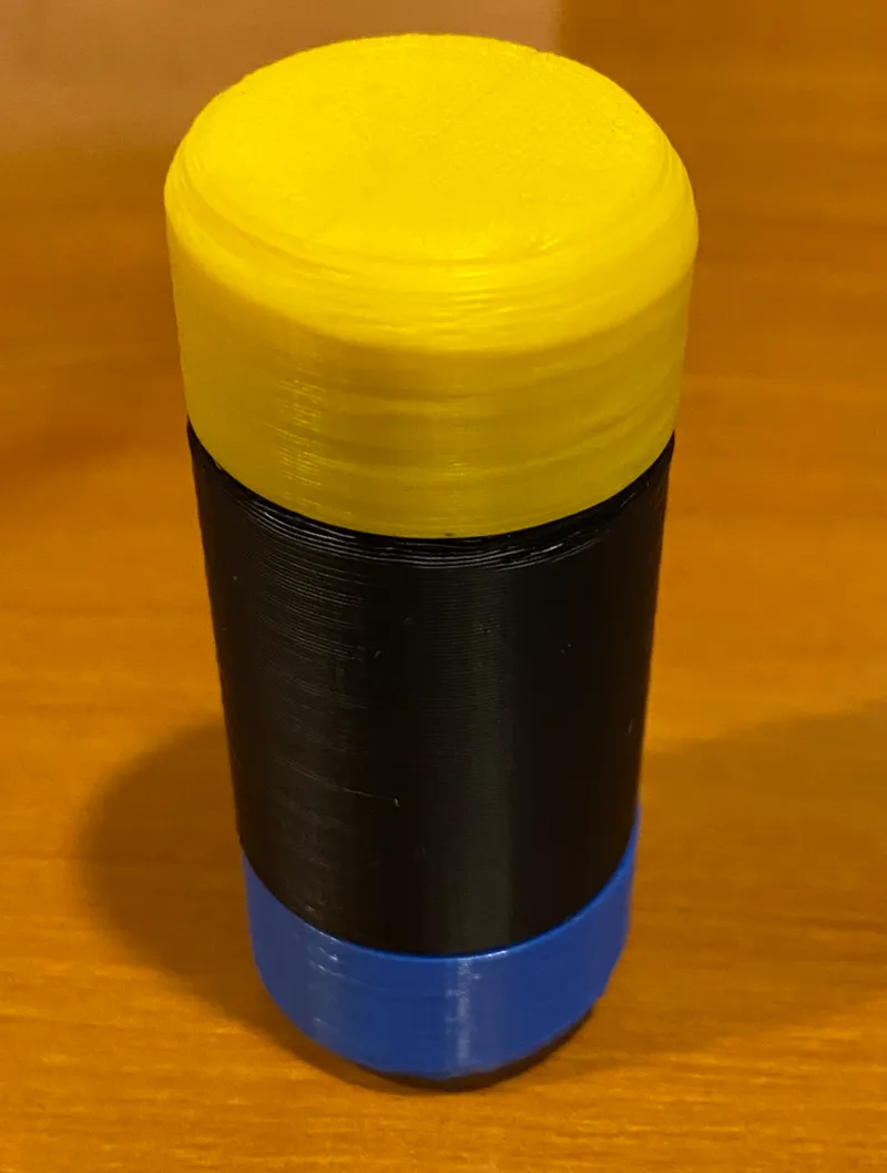 Compact 2-sided pill case