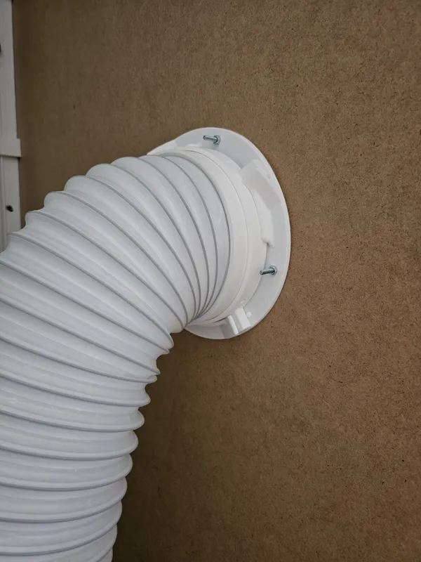 150mm Klimaanlagen Adapter für Fenster / 150mm Air Condition Adapter for Windows