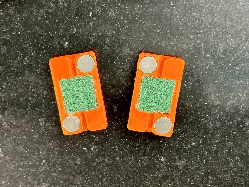 Filament filter / filament cleaner with 8x3 magnets
