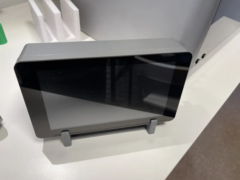 Simple Raspberry Pi touch screen case