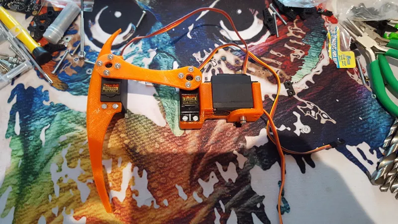 JAH - Jet Another Hexapod (Servo Bracket)