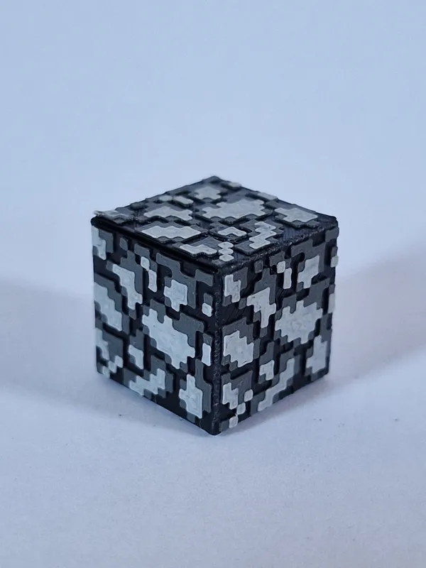 Minecraft Bedrock full color