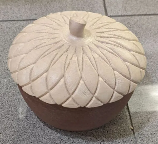 Salière en forme de gland d'automne