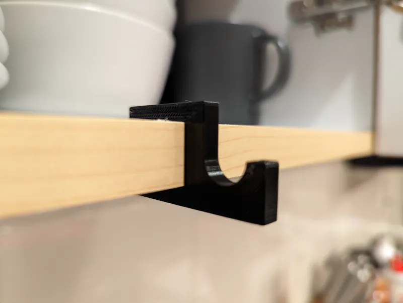 Cabinet Hanger