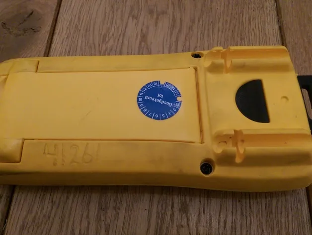 Fluke 17B+ hanger tab