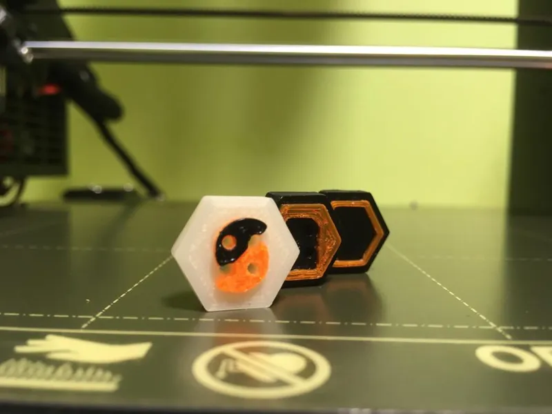 Clothes buttons with Prusa motif