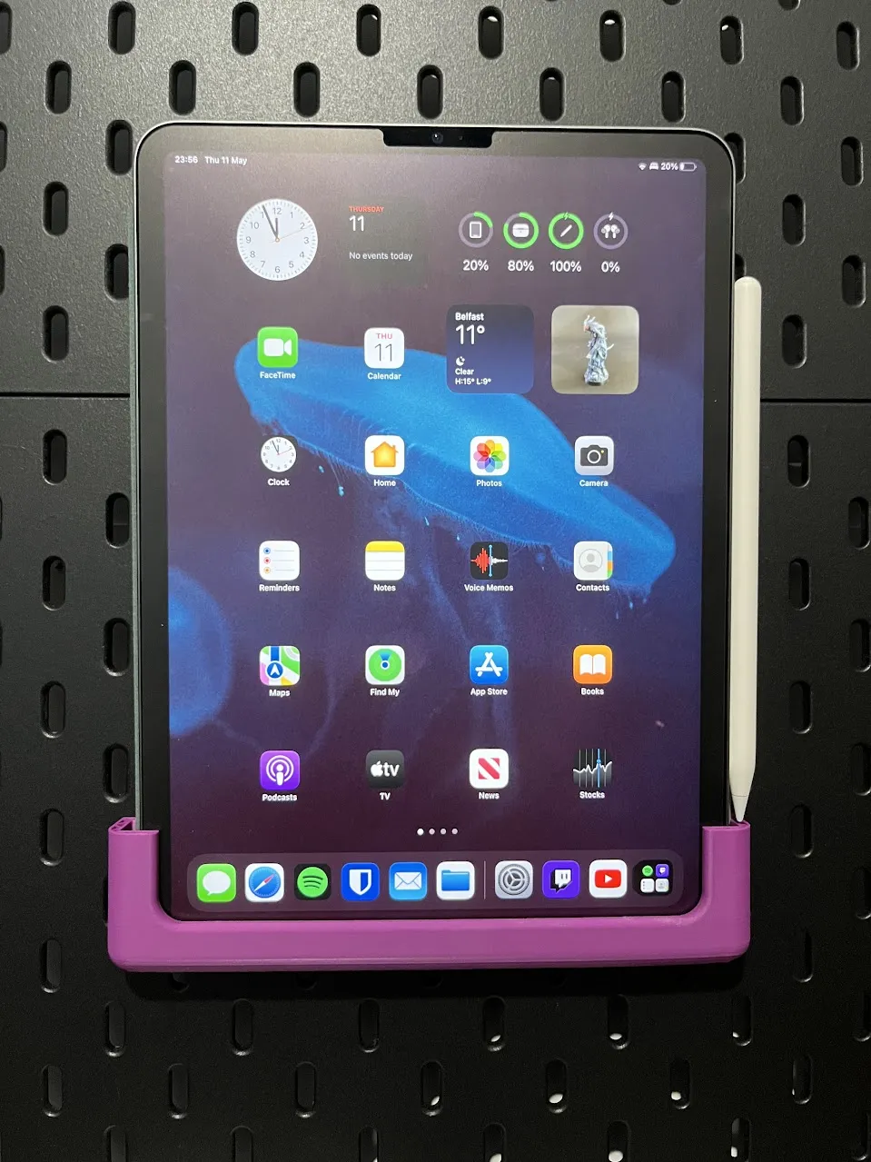 iPad Pro 11 and Intuos Pro M holders (including pen holder) for