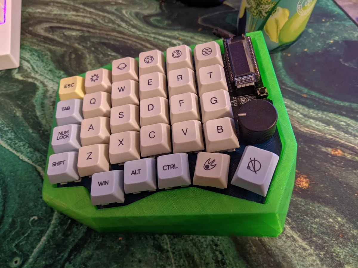 Sofle V1 Keyboard Case Tilted - Free 3D Print Model - MakerWorld