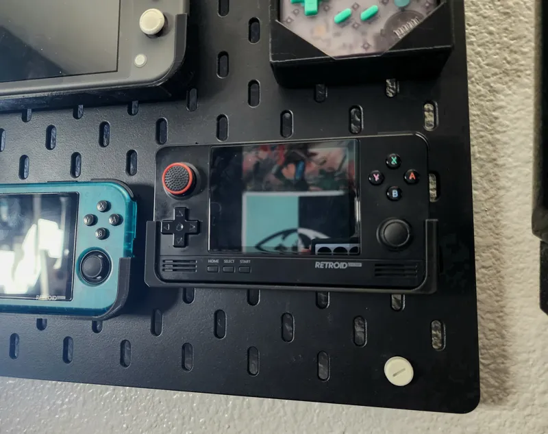 Retroid Pocket 2/2+ Skadis Mount