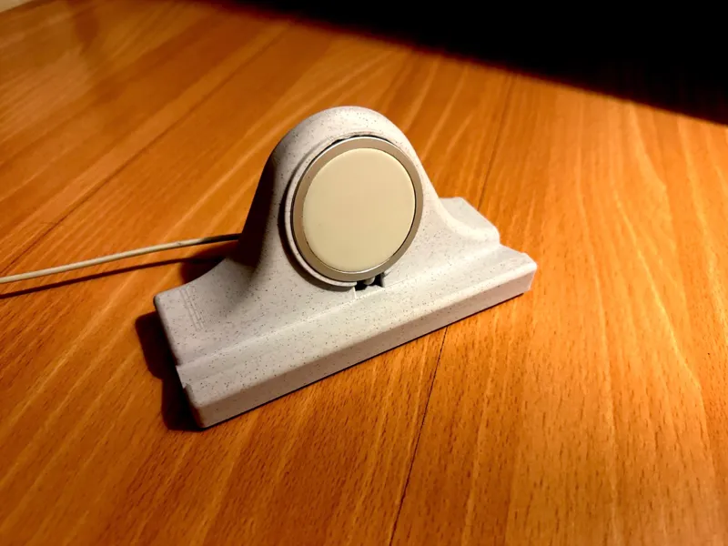 iPhone 15 Pro MagSafe Stand