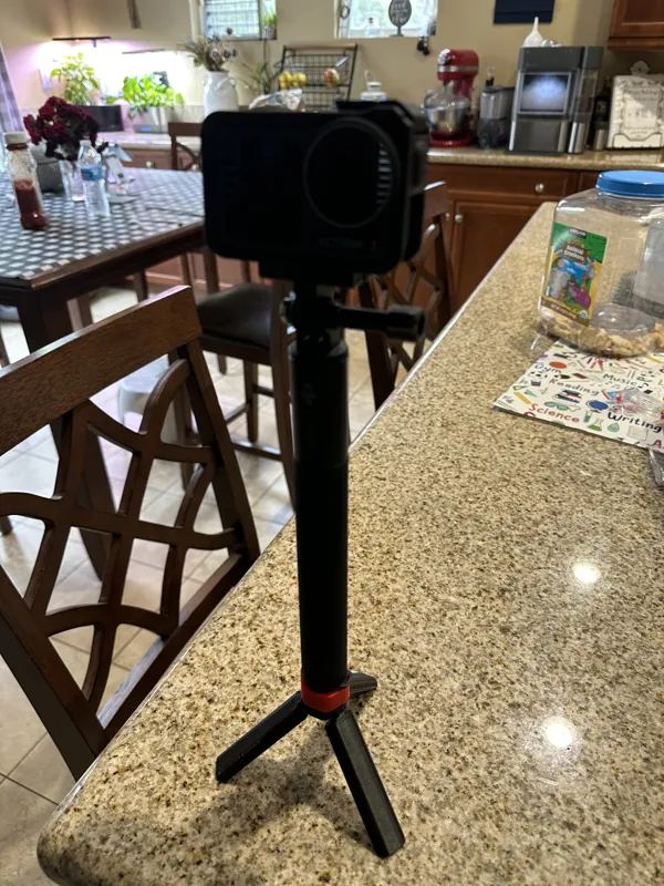 Magnetic Print-in-Place Tripod Adapter for 1/4 in Bolt