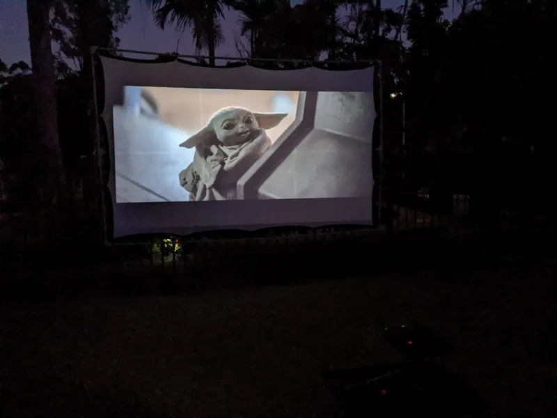 Collapsible Projector Screen