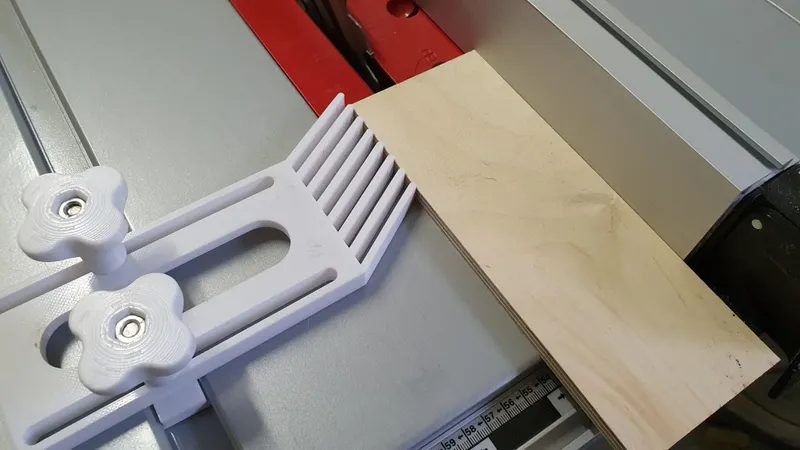 Feather Board für Bosch GTS 635-216