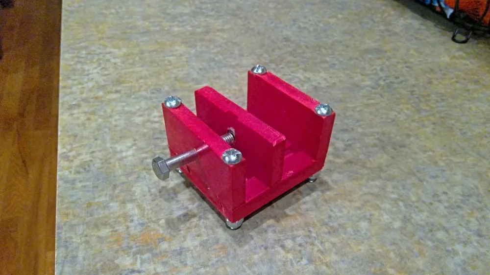 Tripod Rifle Clamp "Pig Saddle" by godofthunder MakerWorld