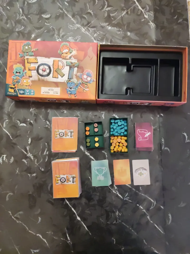 Fort insert Organizer