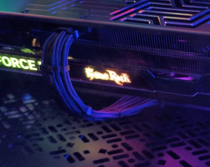 12VHPWR Corsair Cable Comb