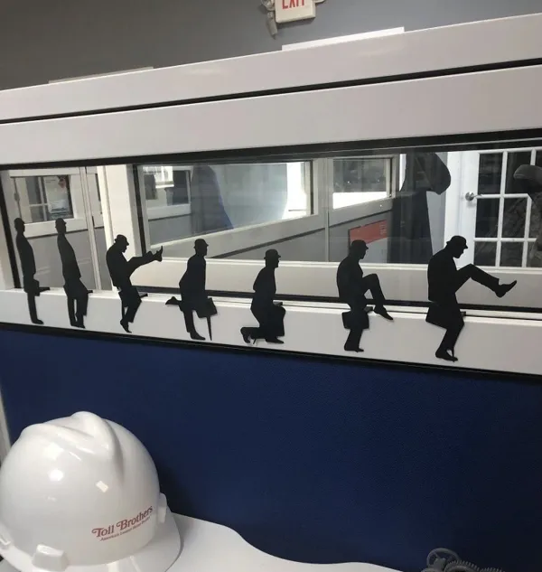 Silhouettes Monty Python - Ministère des Démarches Ridicules