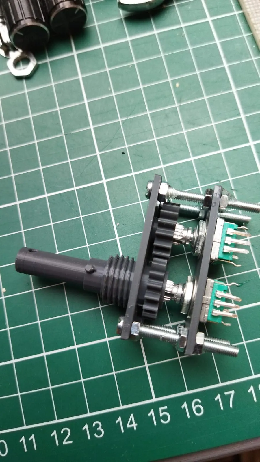Dual Concentric Rotary Encoder with Push Button Remixed by vcommandeur ...