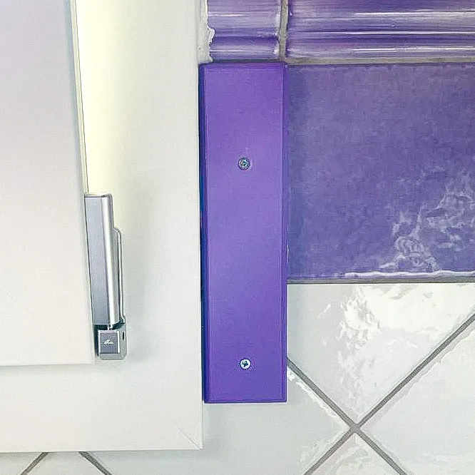 closing cap for the roller shutter plate