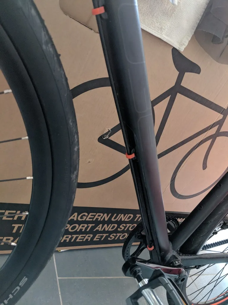 Bicycle bowden clip 
