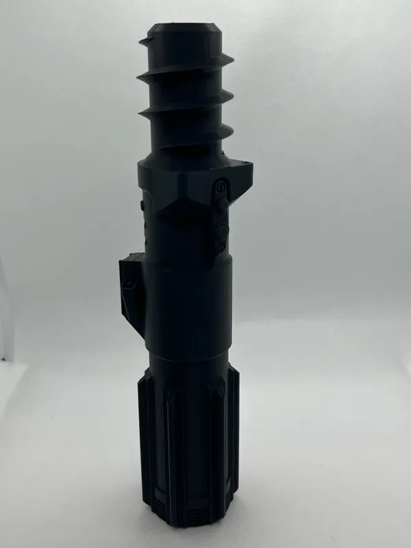 Manche de sabre laser en pool noodle Sith