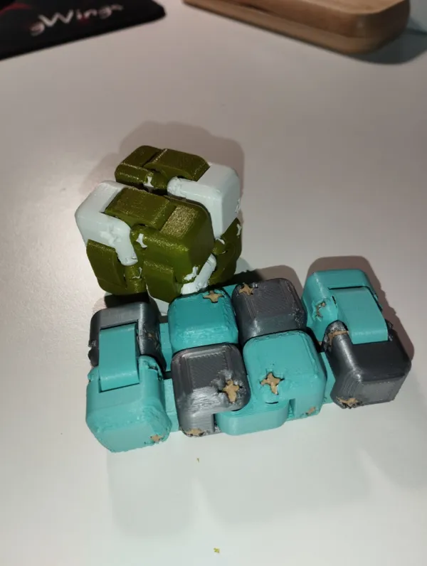 Cube fidget à assembler