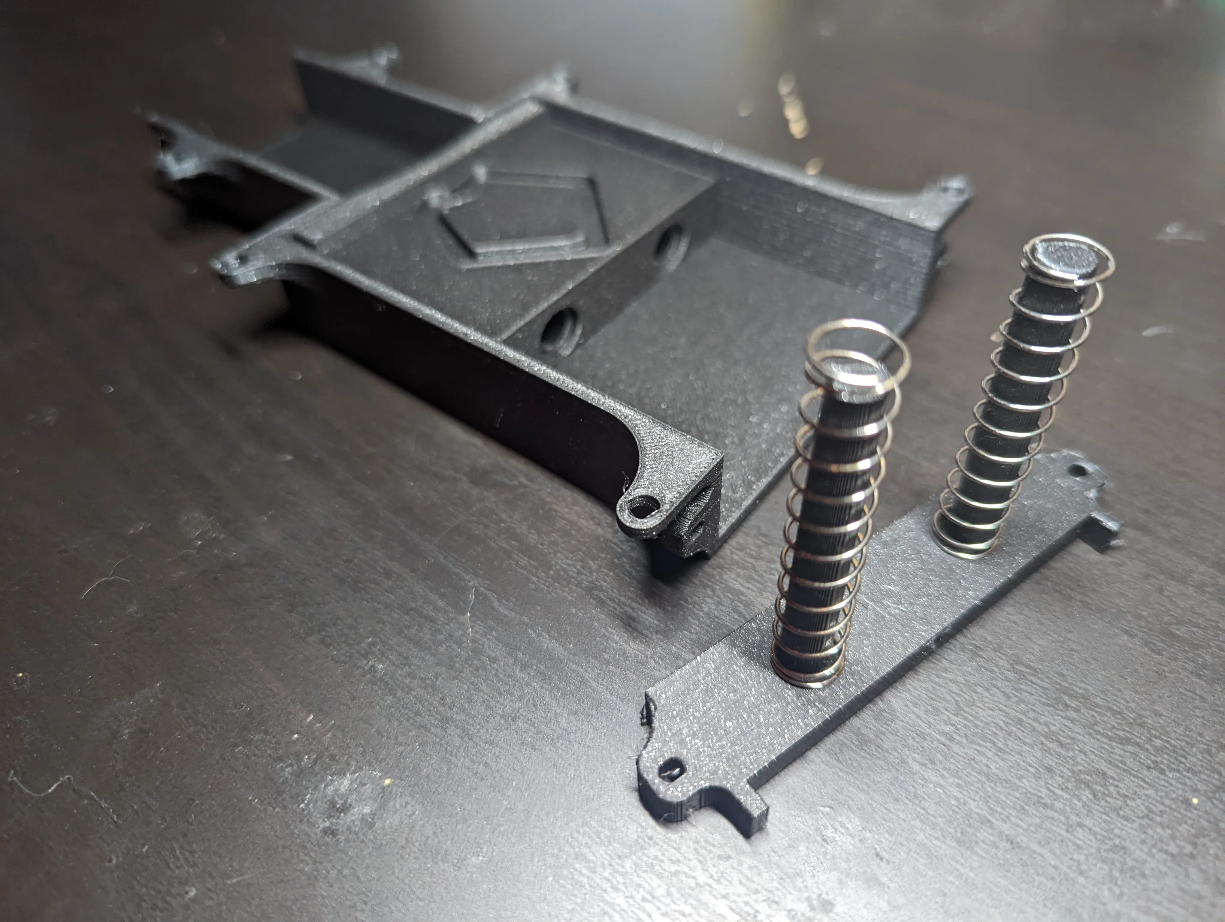 Google Chromecast TV Remote Push-Click mount by ByteSlinger - MakerWorld