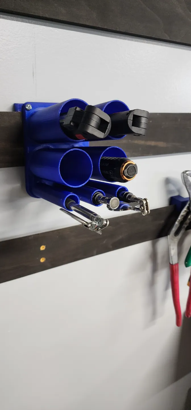 Flashlight holder
