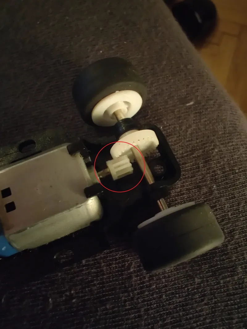 Retro racing track repair part