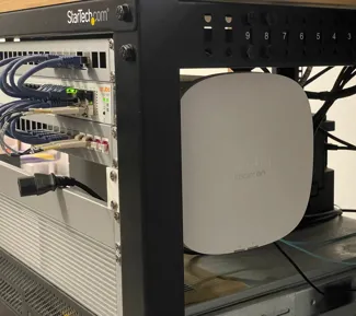 Aruba Instant On AP25 19" rackmount holder