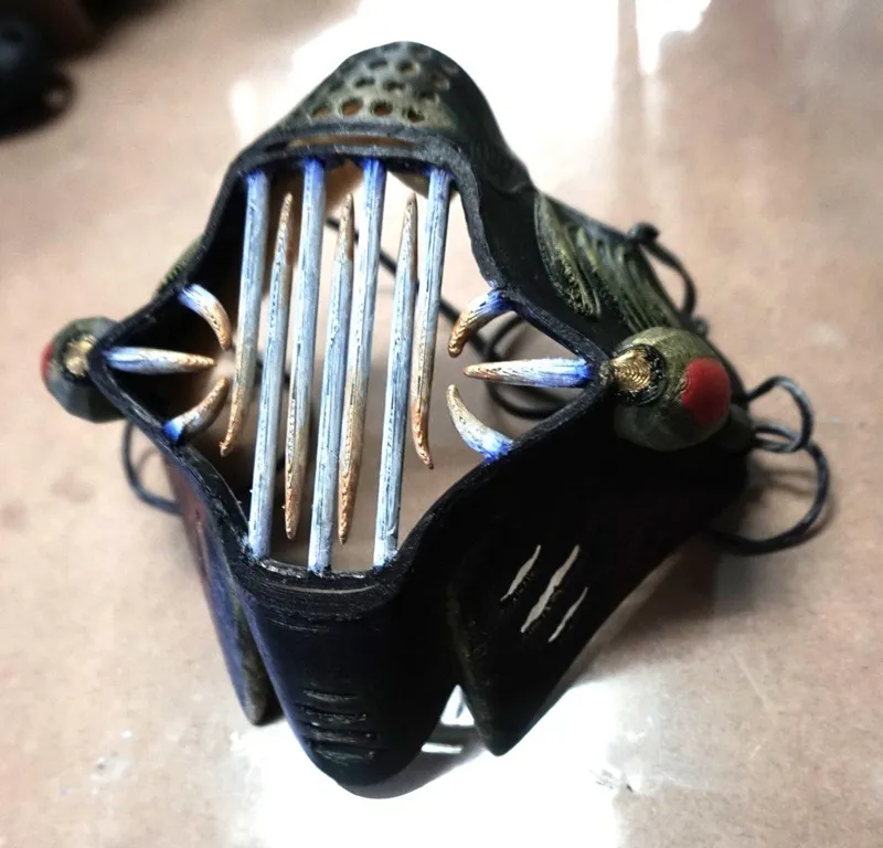 Print-in-Place Reversible Halloween Mask