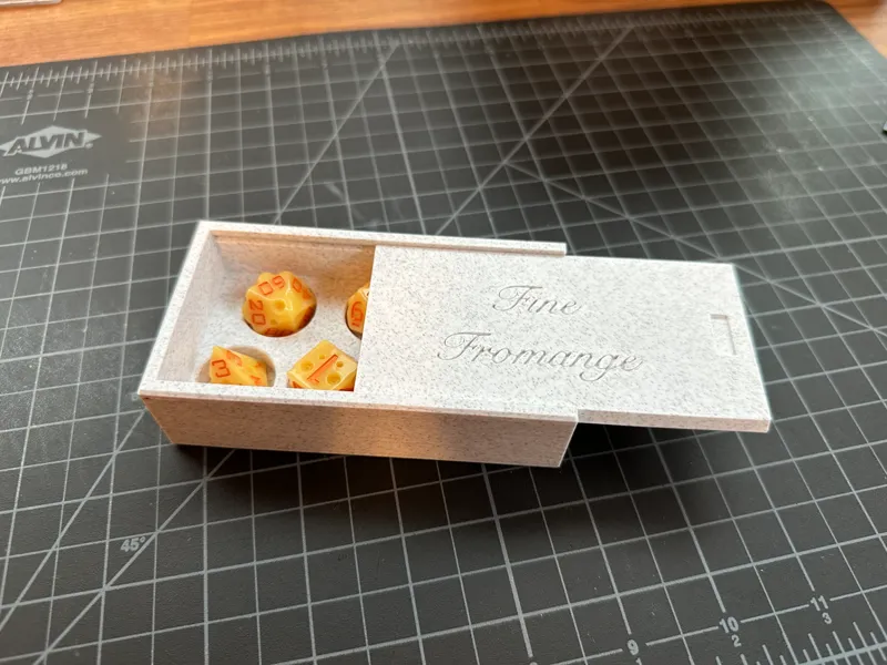 Dovetail Dice Box for 7-Piece Dice Set