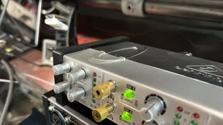 BEHRINGER AMP800 