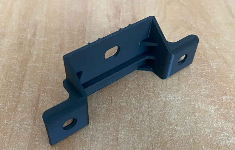 Kia carnival I bumper mounting bracket