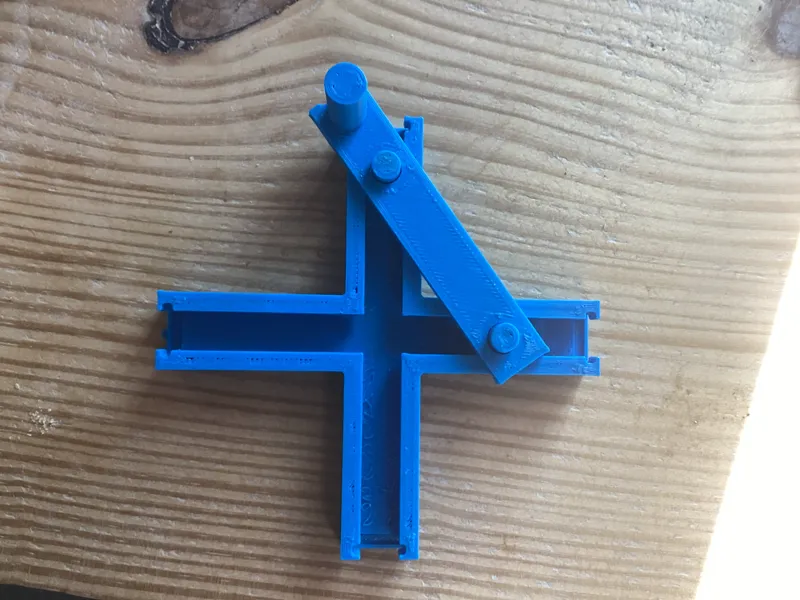 Useless machine/ Archimedes trammel 