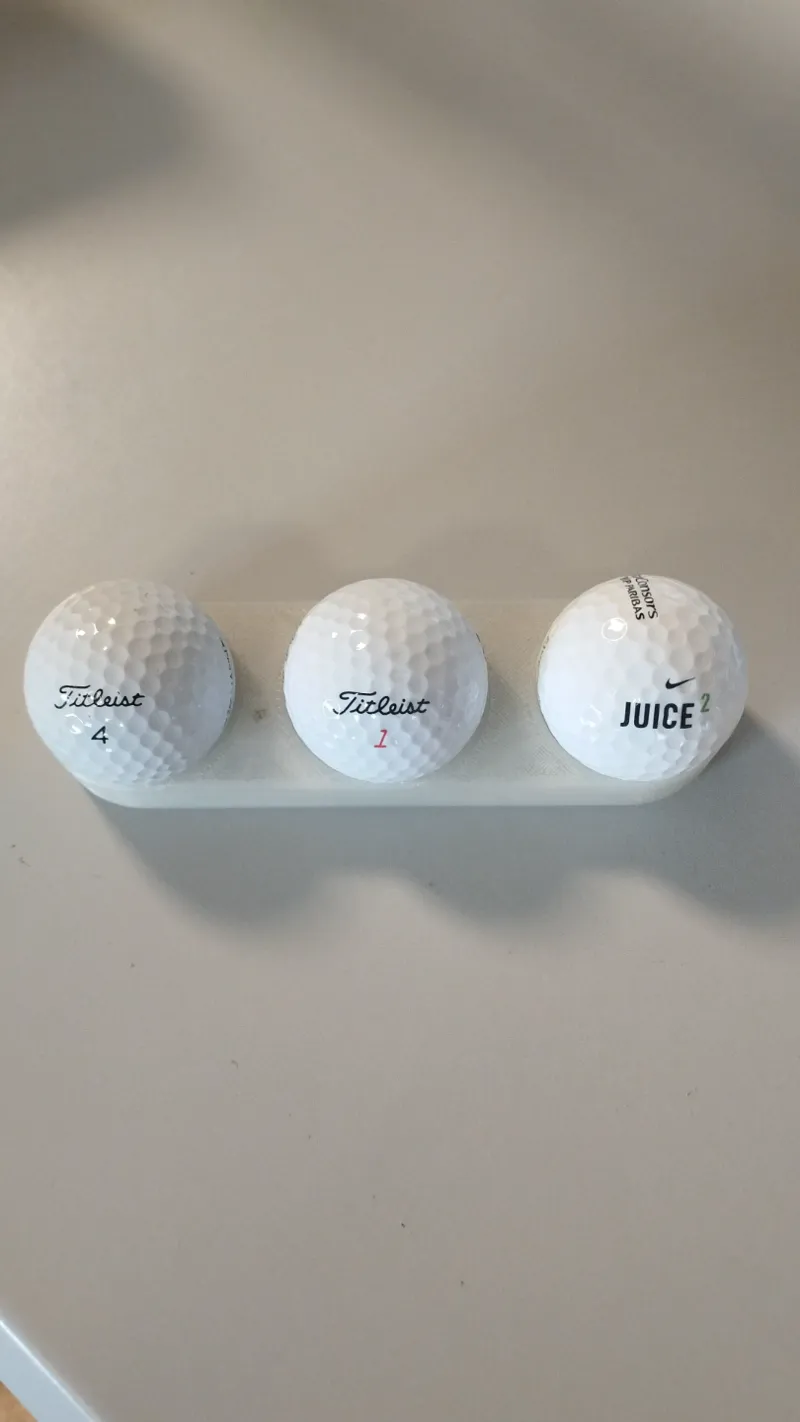 Golfball holder