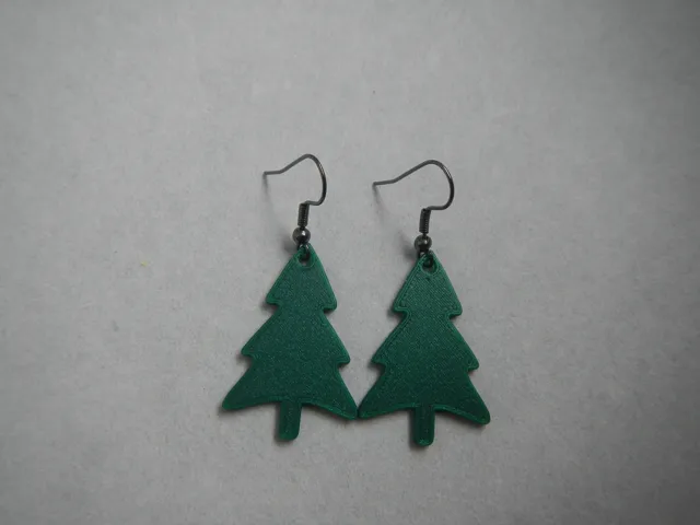 CHristmas Tree earrings