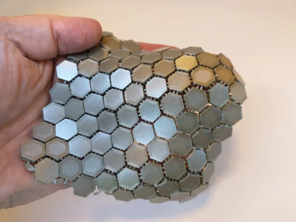 https://makerworld.bblmw.com/makerworld/model/DSM00000000095173/design/2023-12-16_hx3zswygz3fu.jpg