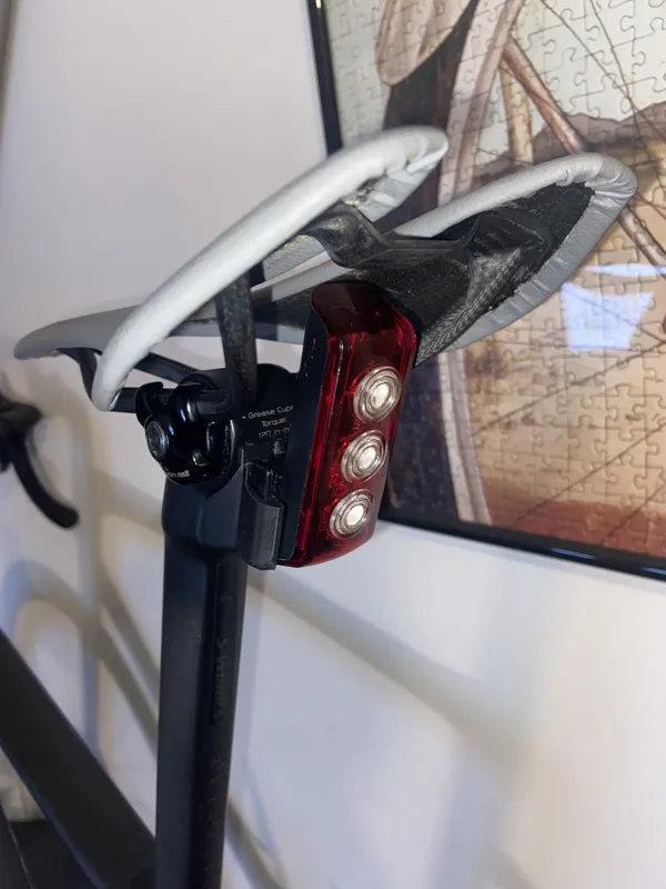 Flux rear-ligth mount for di2 junction-box