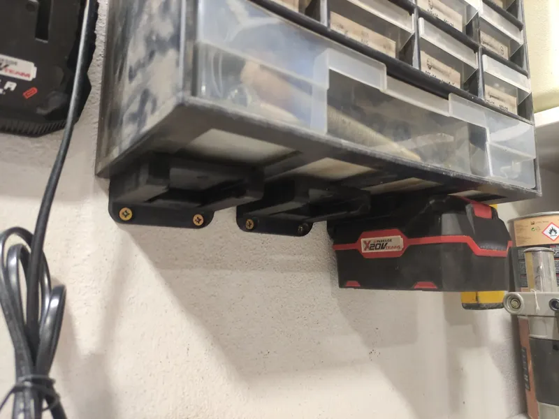 Parkside Wall battery holder B3 - remix 90° on wall
