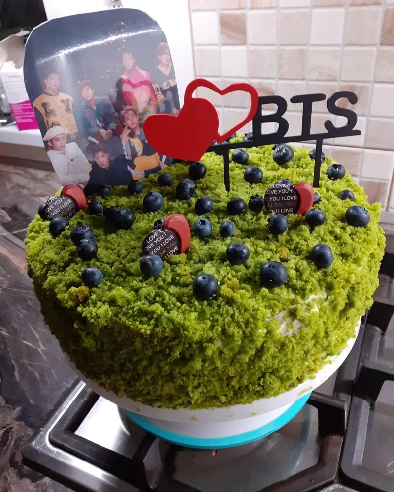 Zápich na dort BTS