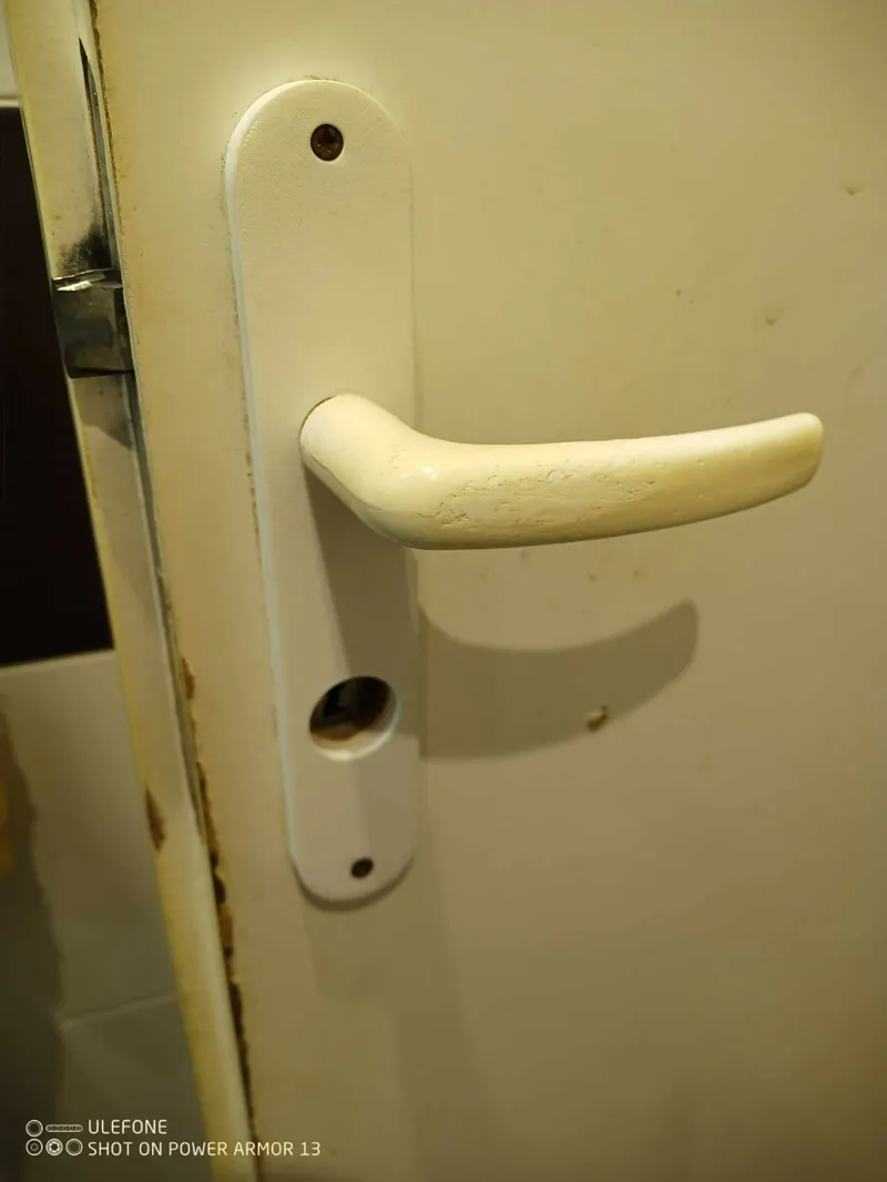 Door handle cover