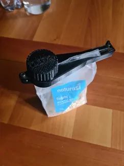 Close bags with screw caps