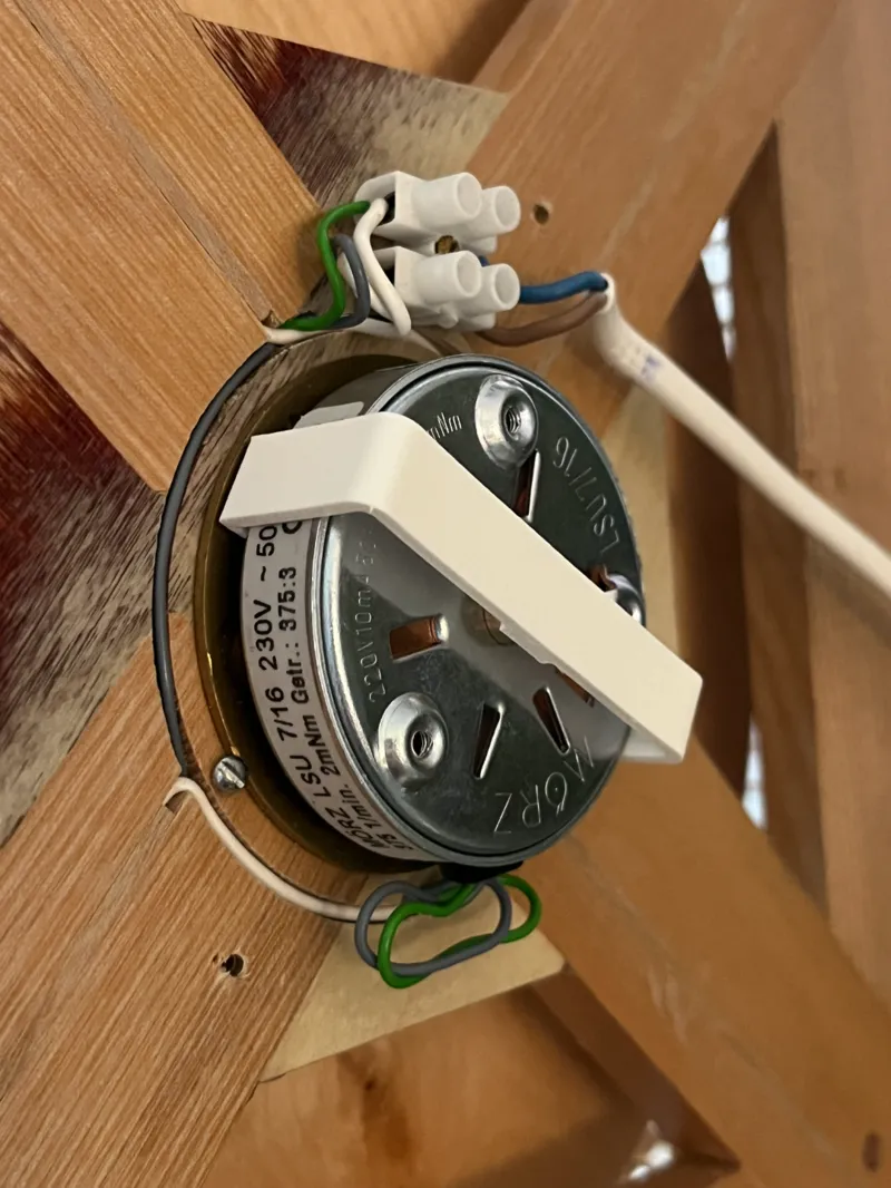 Gegenhalter Pyramidenmotor