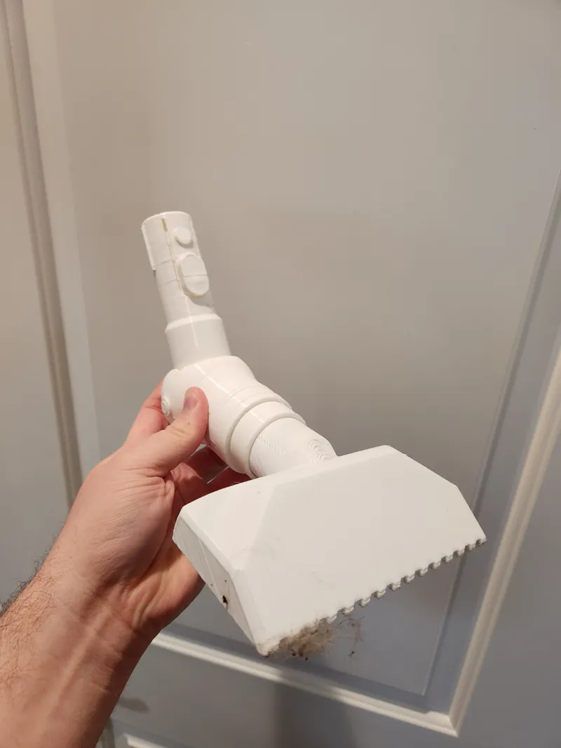 Dyson V8 - Low Profile - Fully Flexible Pivot with 
