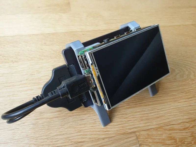 Raspberry Pi + Display + 2.5 SSD Stand / Case (4B, 3B+, 3B, 2B, B+, 3A+, A+)